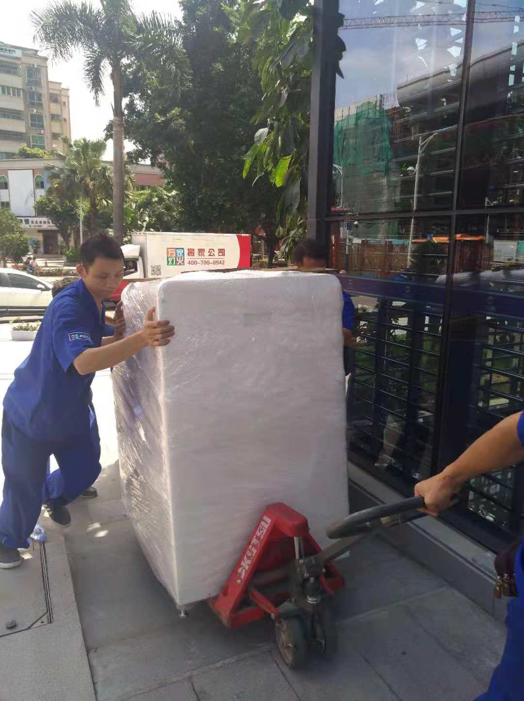 丽江搬场若何收费，组装价值与移动价值费！